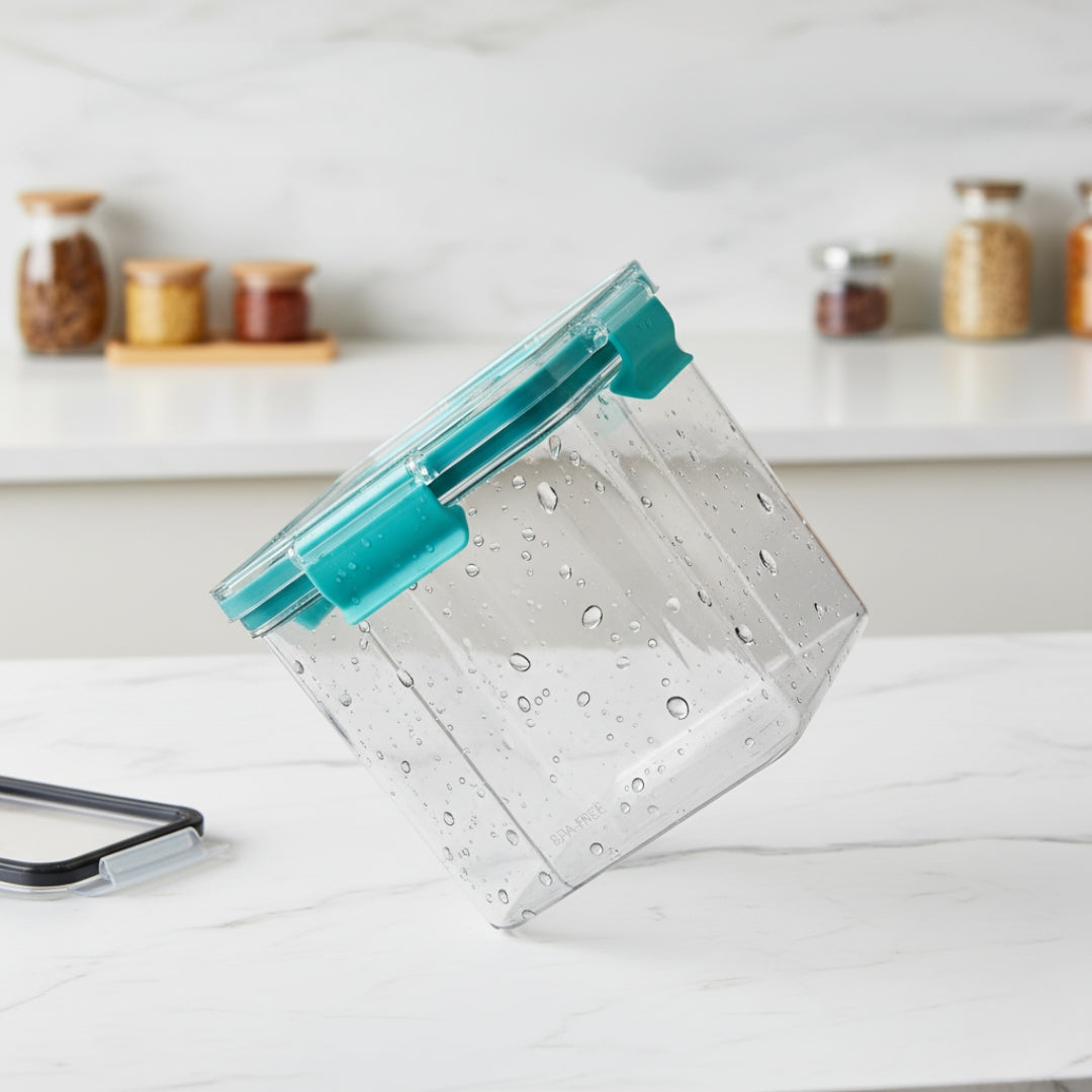 4-Piece Square Airtight Food Storage Container Set – 700ml Plastic Kitchen Containers